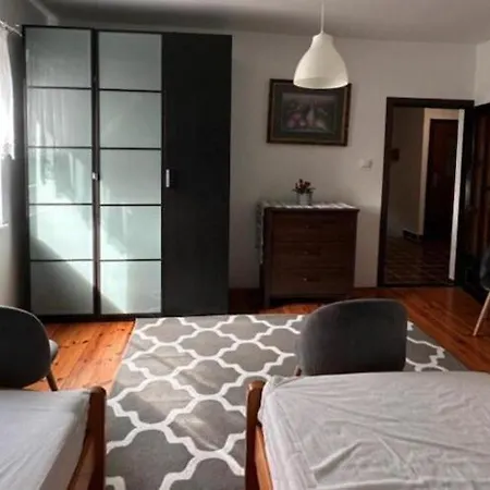 Vakantiehuis Large With Private Garden