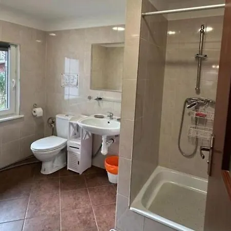 Large With Private Garden Vakantiehuis